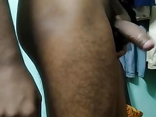 Me Mastrubating my big cock..