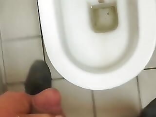 Mascuker Turk Pees thither..