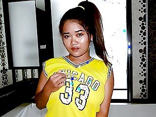 Curvy Thai BBW dabbler girl..